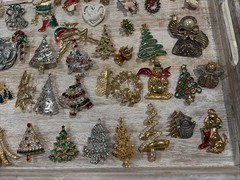 60 Vintage Christmas Tree Santa Angel Signed & Unsigned Pin Lot Brooches