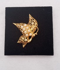 Filigree Butterfly brooch, Faux Pearls, Rhinestones, Vintage Gold Tone