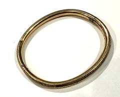 LUSTERN 10K GOLD FILLED VICTORIAN REPOUSSED CHILD’S BRACEELT HINGED NO MONOGRAM
