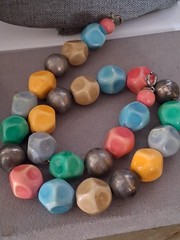 Vintage faceted pastel lucite irregular bead statement necklace 18.5″