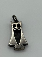 Vintage Cinruss Creations Modernist Sterling Silver Owl Charm Pendant