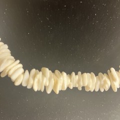 White Shell Choker Necklace 17 Inches Vintage