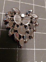 Vintage Black Leaf Rhinestone Or Jet Brooch Pin Unbranded 2.5″ x 2″ EUC Classic