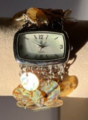 Vintage Mesh Chain And Abalone Fashion Watch Mother Of Pearl Face Quartz Works
