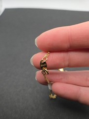 Vtg Avon Gold-Tone Claddagh Chain Link Bracelet 8.5″