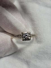 1920s Art deco Natural Diamond Ring 14k? 2.5g
