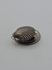 Vintage Sterling Silver 925 Clam Shell Faux Pearl Pendant Charm
