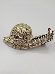 Vintage 1980s Signed ROMAN AUSTRIAN CRYSTALS Silver Tone Snail Brooch Pin