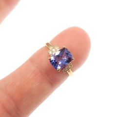 Fabulous 10k Solid Yellow Gold Natural Tanzanite and Diamond Ring Size 5