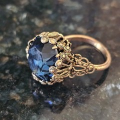 VTG RING Gold Wash Blue Glass Sapphire Cocktail Dome Sz 8.5