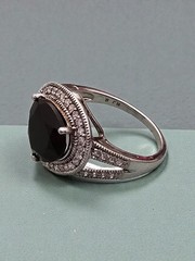 925 Sterling Silver Black Onyx Ring Halo Vintage Style Size 8 CZ Accents
