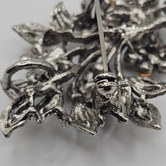Floral Statement Brooch Dark Silver Gray Tone Rhinestone Pendant Bow 2.5″ Pin