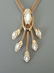 Vintage MCM Mesh Necklace – Gold Tone White – Sculptural – Mid Century
