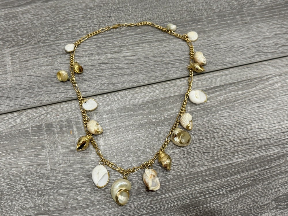 Vintage Gold Trim Seashells On Gold Plated Chain 22″ Necklace