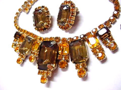 Vintage Burnished Amber Brown & Gold Necklace Bracelet Earrings