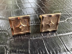 Vintage Cuff Links Men Goldtone Square Textured Clear Rhinestone Accent Toggle