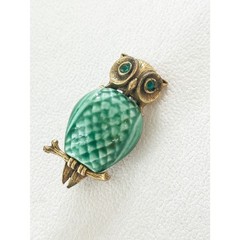 Vintage Owl Brooch Green Ceramic Belly and Green Rhinestone Eyes Gold Tone