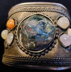 Vtg Large Silver-tone Cuff Bracelet With Large Semi-precious Stones 2″ Wide…