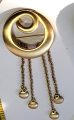 Tona Jewelry Signed 4″ Gold Design Swirl Brooch 4 Charms Dangling from 4 Chains