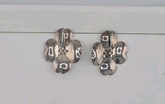 Vintage Stuart Nye 925 Sterling Silver Dogwood Flower Hook Earrings Excellent