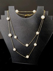 Elegant Vintage Gold Tone Round Faux Pearl Premier Designs 35 Inch Long Classic
