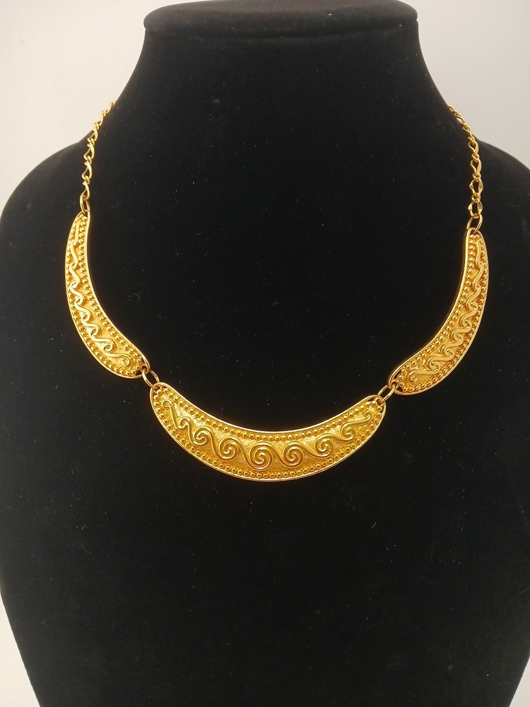 AVON 1987 ROMAN RICHES bold goldtone raised scroll beads designs collar necklace