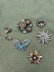 Vintage Brooch Lot 7 Pin Back Brooches Vintage Jewelry