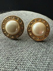 Vintage Faux Pearl Liz Claiborne Pierced Earrings Gold Tone Cocktail Career