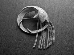 Vintage 1960s Modernist Silver Tone Circle Leaf Tassel Brooch Pin