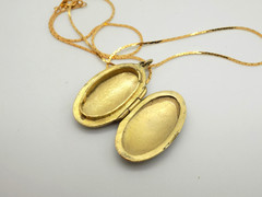Vintage Cloisonne Pendant Locket Necklace Enamel Bird Leaf Black White Red