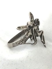 Vintage Sterling Silver Fairy Ring w Wings Size 6 Figurative female size