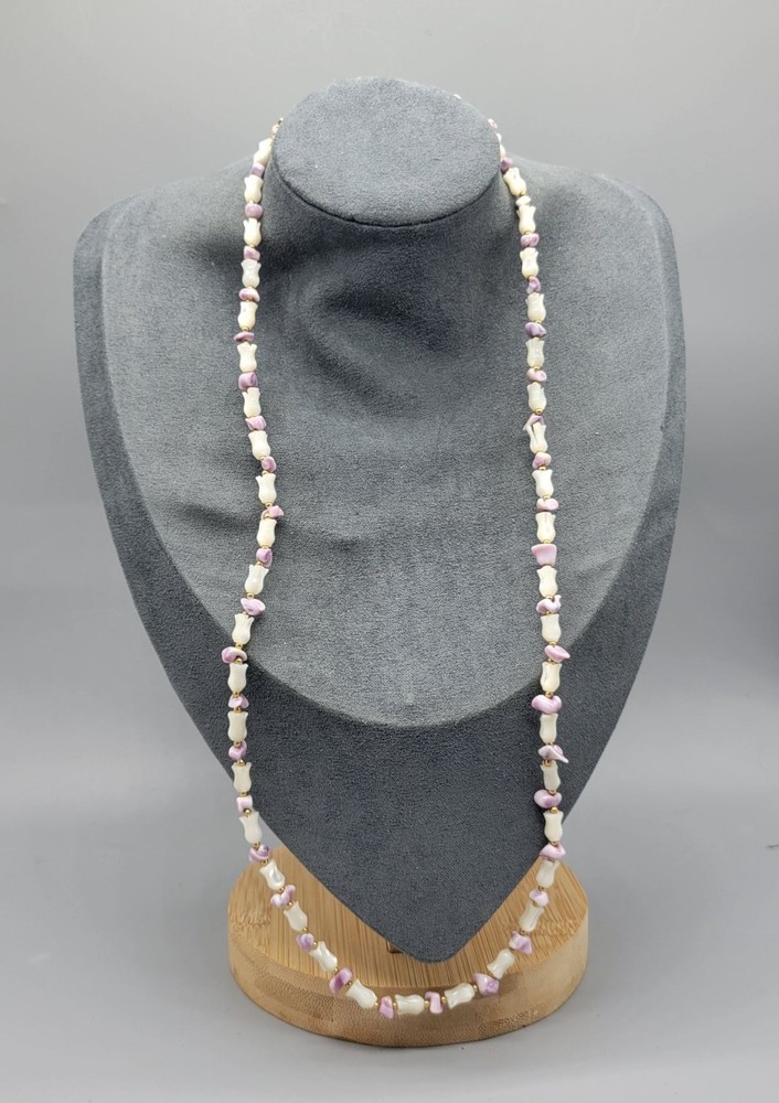 Danty vintage glass? white tulip purple beaded barrel clasp necklace N1D