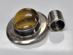 Vintage Sterling Silver Oval Tiger’s Eye Pendant ~ 23 grams ~ 6-D632
