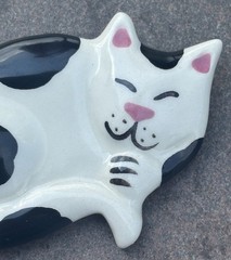 Vintage Flying Colors Kitty Cat Brooch Pin Ceramic Whimsical