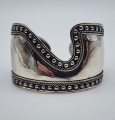 DELL Bead Modernist Abstract – Sterling Silver 925 Wide Cuff Bangle – 6.8″