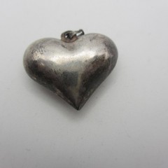 Vintage Pendant Lot Of 3 Rectangle Oval Puffy Heart Silver Tone 1 Liz Claiborne