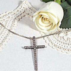 Vintage 925 Sterling Silver Cubic Zirconia Cross Pendant Necklace, 17.5″