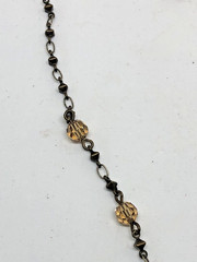 VTG LIZ PALACIOS CREAM COLOR PEARL W/COGNAC RHINESTONE/CRYSTAL DAINTY NECKLACE