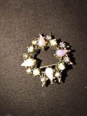 Vintage Imitation Fire Opal Crystal Rhinestone Pin Brooch Open Circle Gold Tone
