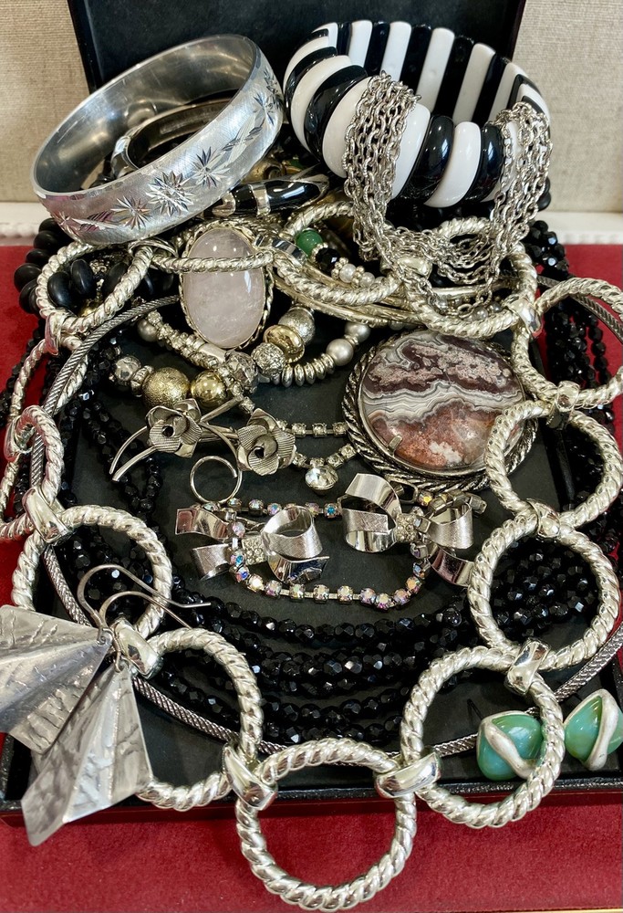 Vintage Estate Costume Jewelry Lot ! MONET, AVON and more!