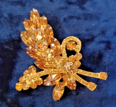 Vnt D&E Juliana Brooch Marked by Style