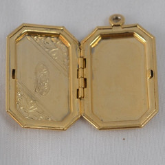 Vintage Gold Tone Octagonal Photo Locket Pendant Engraved Floral Art Deco