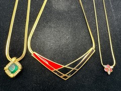 VTG Avon Set of 3 Necklace and Earring Giftset Lot 80’s Asymmetrical Gold Tone