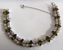 Vtg Signed B David Necklace Bracelet Earrings Set in Box w/Pamphlet Green Clear