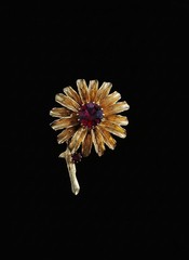 Vintage 1950’s Garnet Glass Rhinestone Flower Brooch