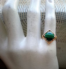 Vintage Designer Solid 14K Yellow Gold Malachite Cabochon Solitaire Ring 14kt