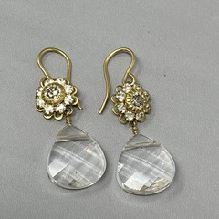 Clear Glass Bead Dangle Earring Faceted Teardrop Flower Rhinestone Gold Tone 1.5