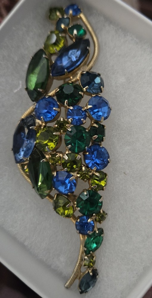 Vintage Blue Green Rhinestone Leaf Brooch Gold Tone Large 3.5″ Statement Pin