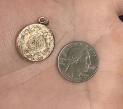 Filigree Nouveau gold filled Locket Floral Ornate Gf Pendant Vtg Victorian 1.1”
