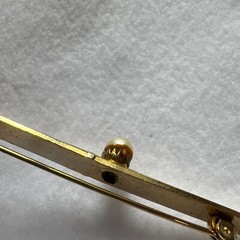 Vintage Gold Tone Ski Pin With Faux Pearl Accent & Secure Clasp
